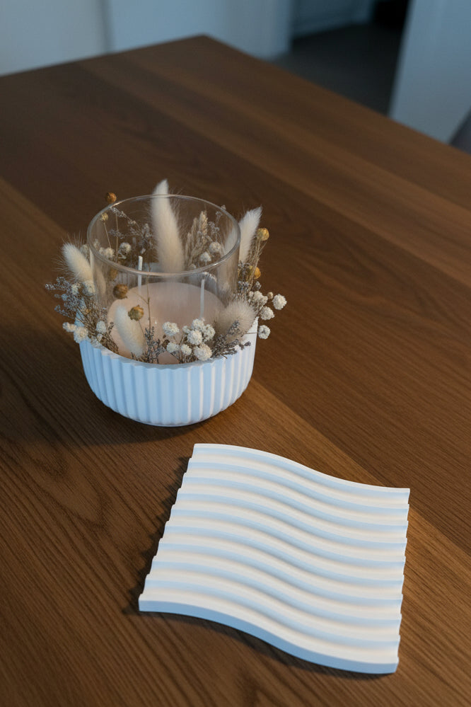 Gips-Windlicht mit floralem Akzent – Puristisches Design trifft Natur