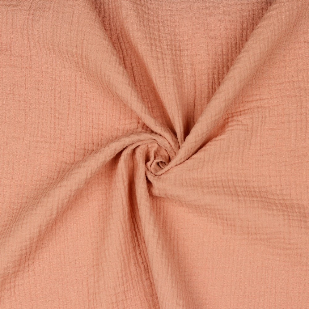Musselin-Tagesdecke Farbmuster Blush – zartrosa Baumwolldecke von Zweig und Faden