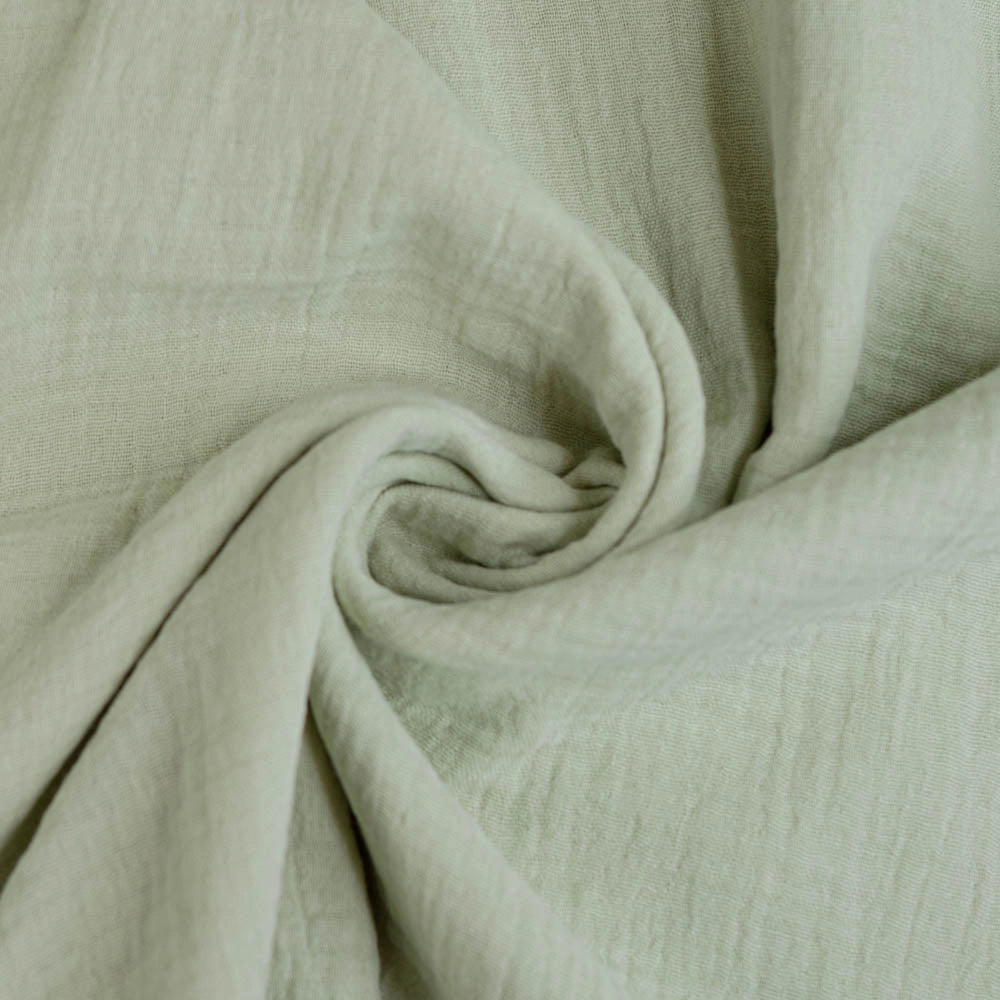Musselin-Tagesdecke Farbmuster Salbei – natürlicher Grünton aus Double-Gauze